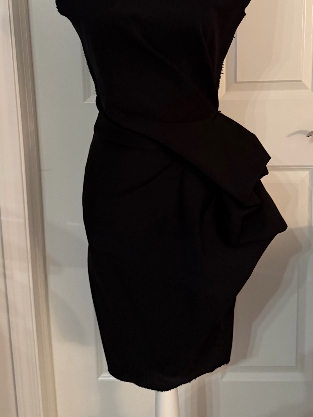 LANVIN RIVER 2009 BLACK FRONT DRAPED DRESS - FR 36 - Picture 6 of 11